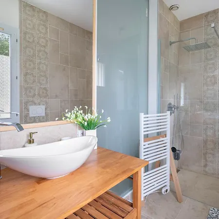 Prázdninový dům Maison Pour 6 A 900m De La *